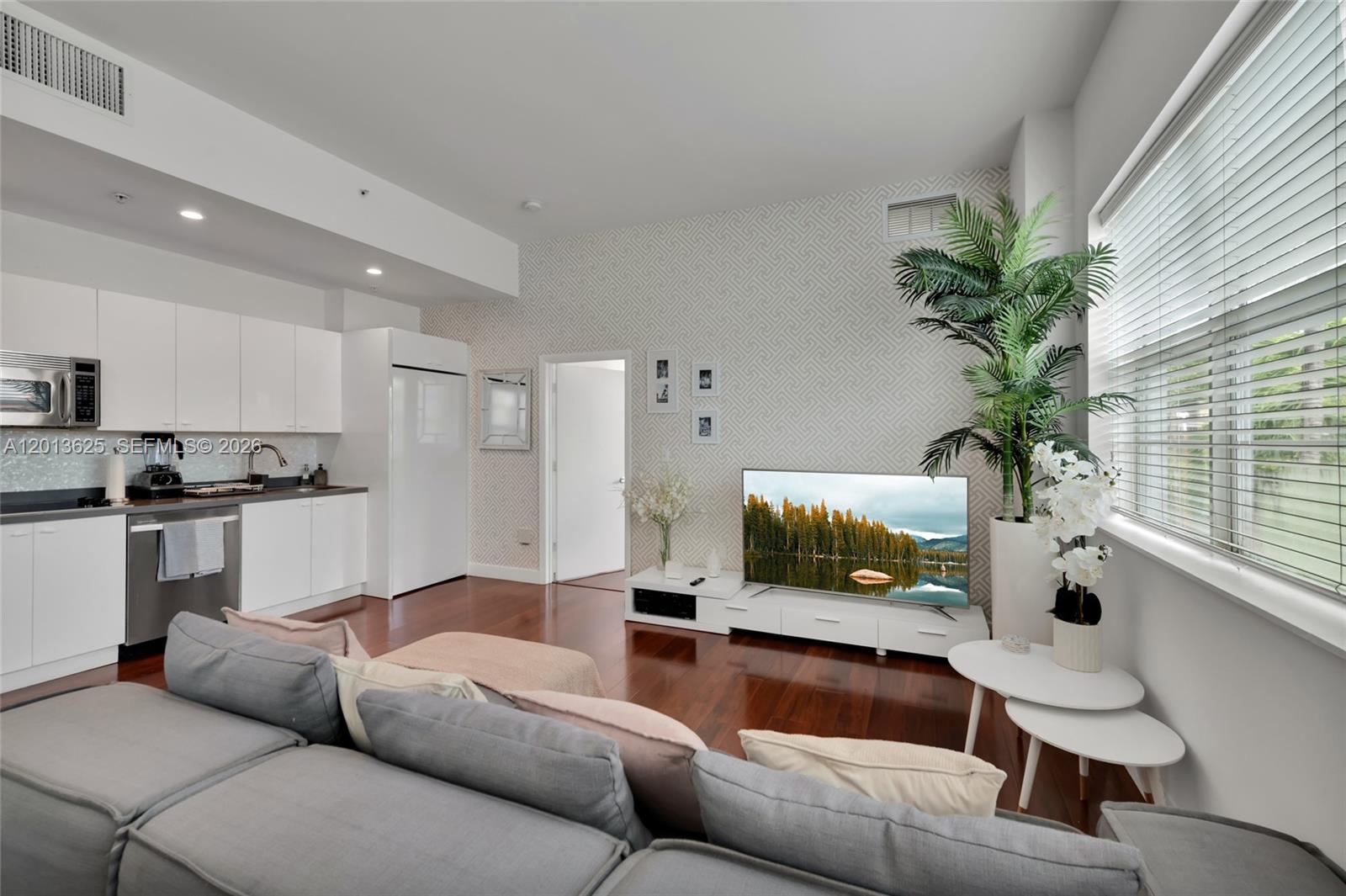 935 Euclid Ave # 7