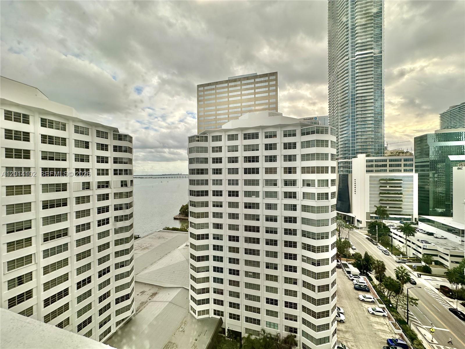 825 Brickell Bay Dr # 1751
