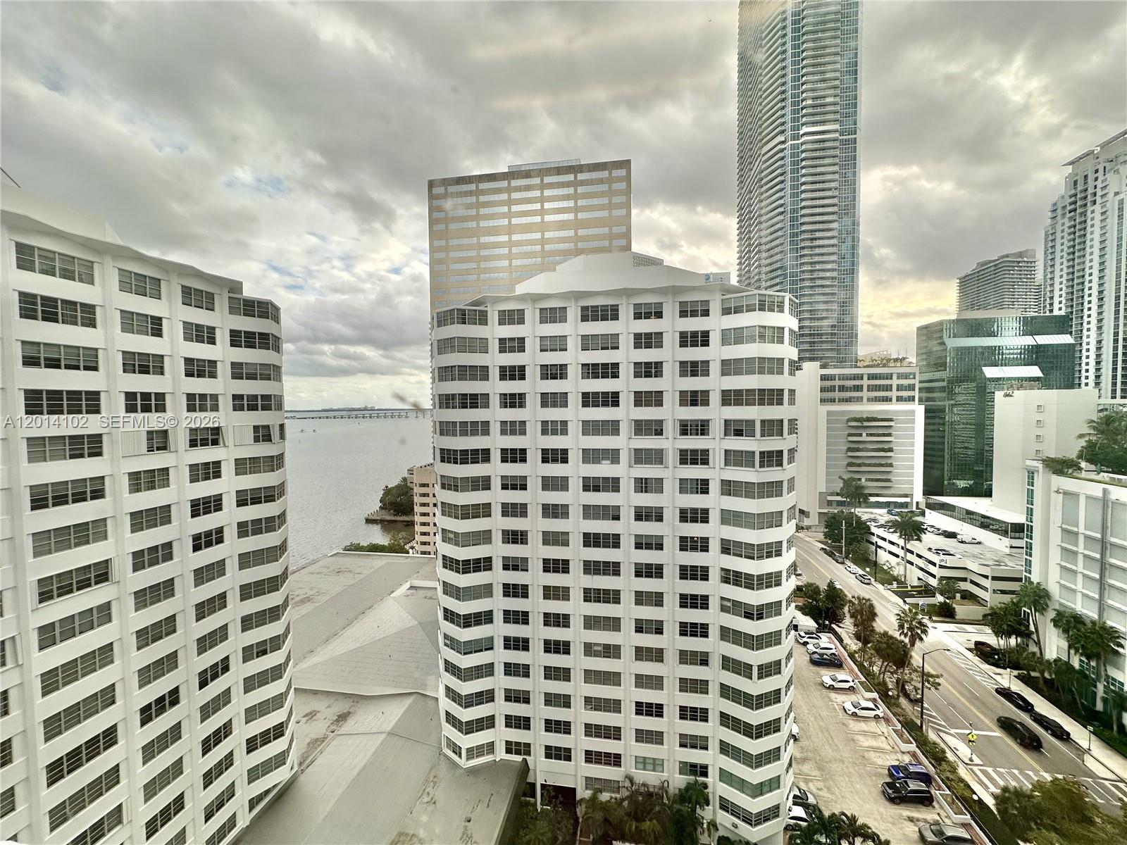 825 Brickell Bay Dr # 1751