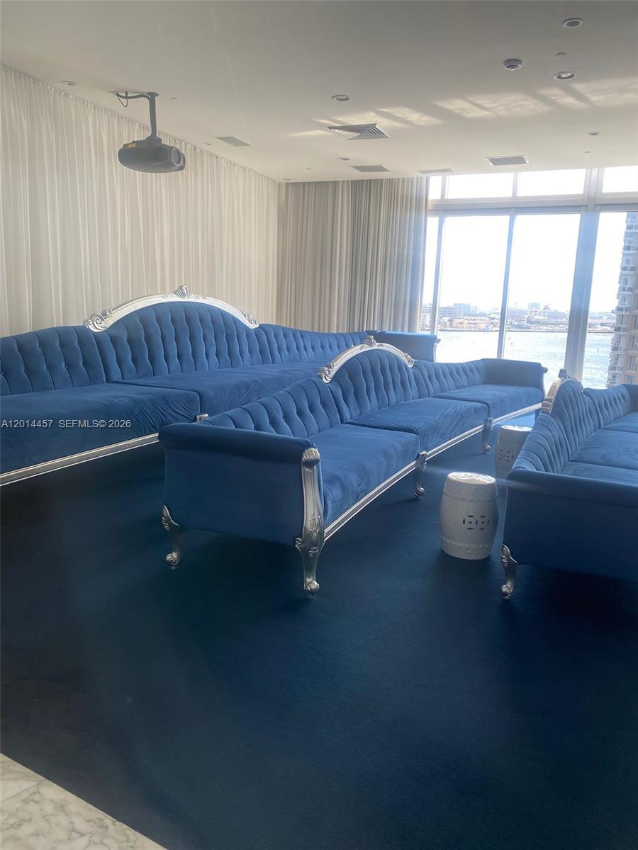 475 Brickell Ave # 5508