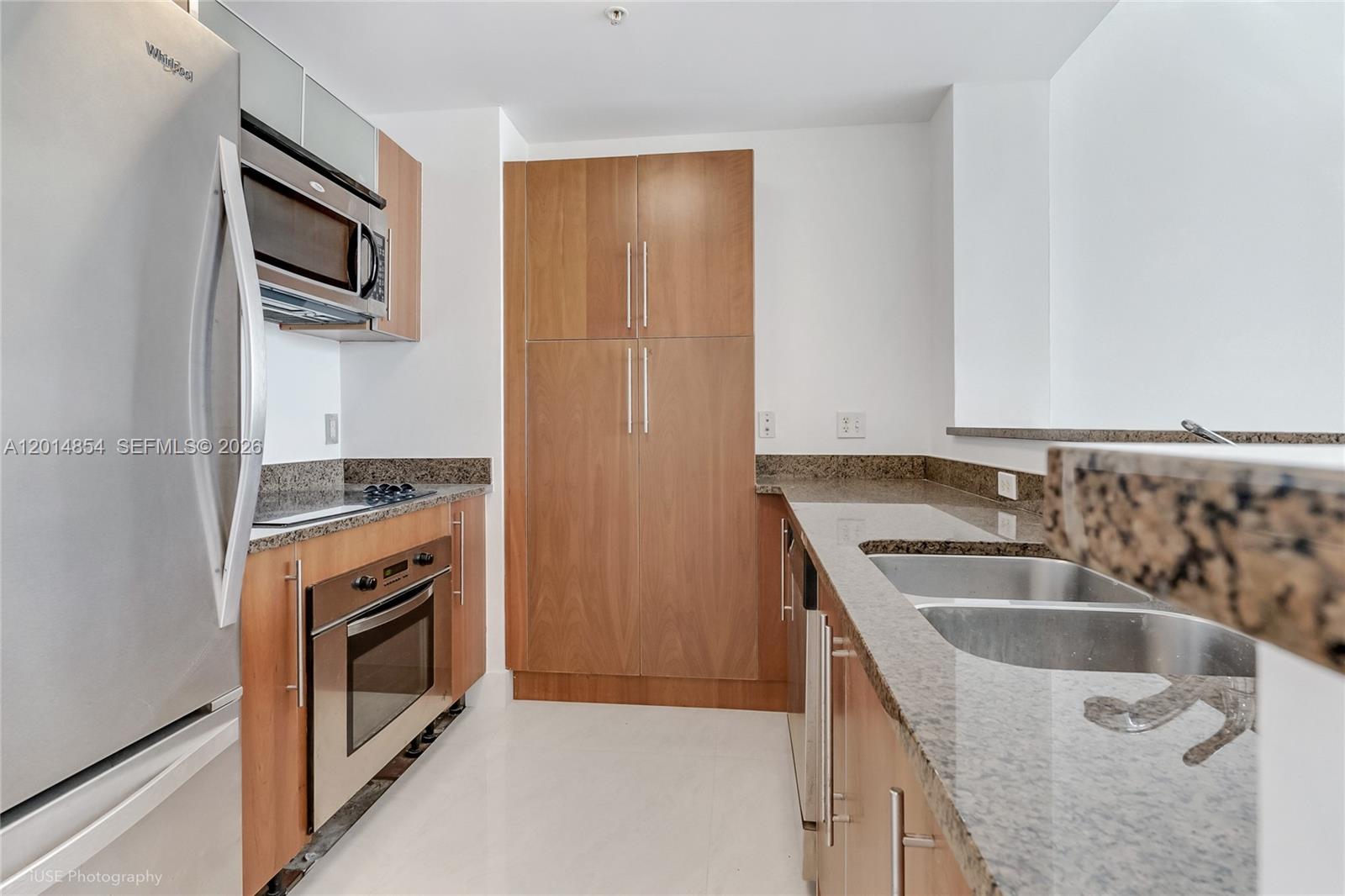 300 S Biscayne Blvd # 2807 Unit: T-2807