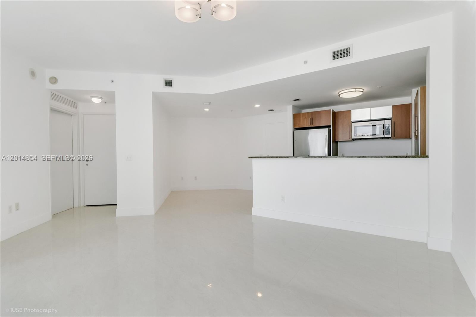 300 S Biscayne Blvd # 2807 Unit: T-2807