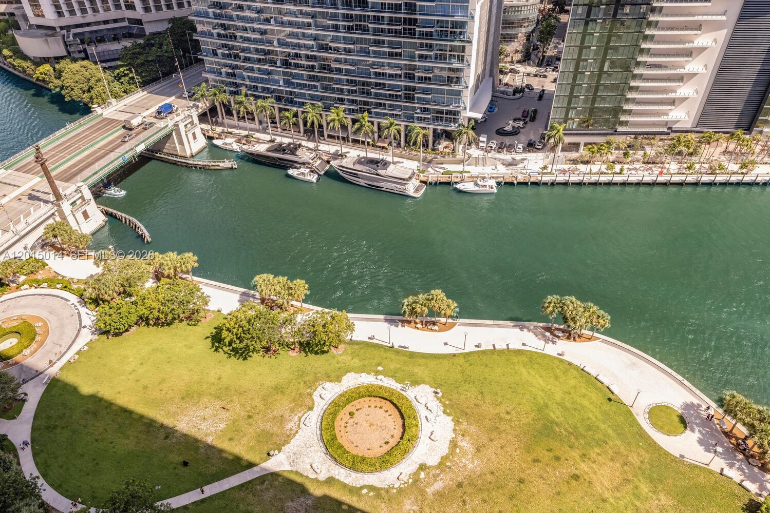 475 Brickell Ave # 2610