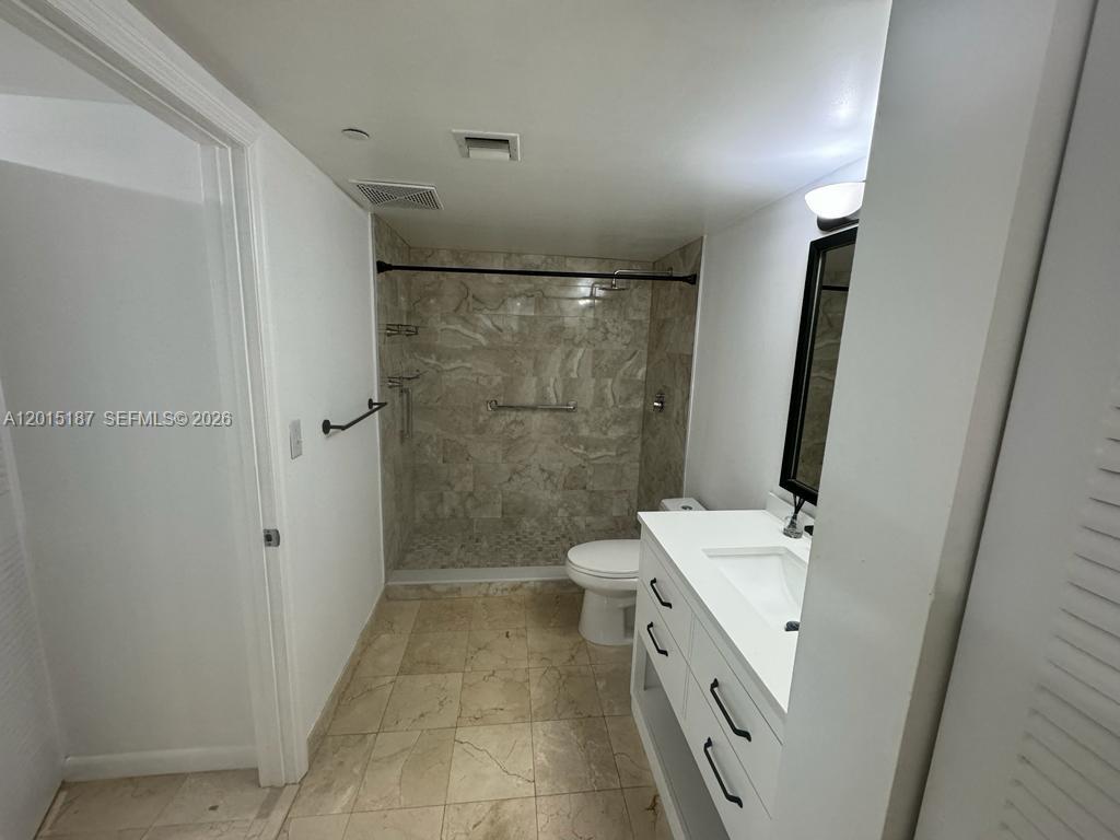 2101 Brickell Ave # 1003