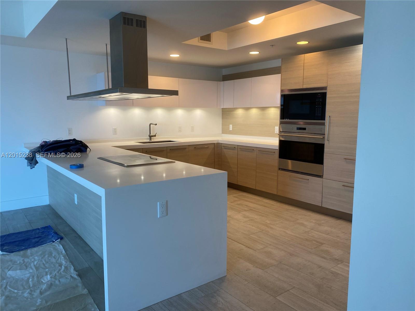 17301 Biscayne Blvd # 203