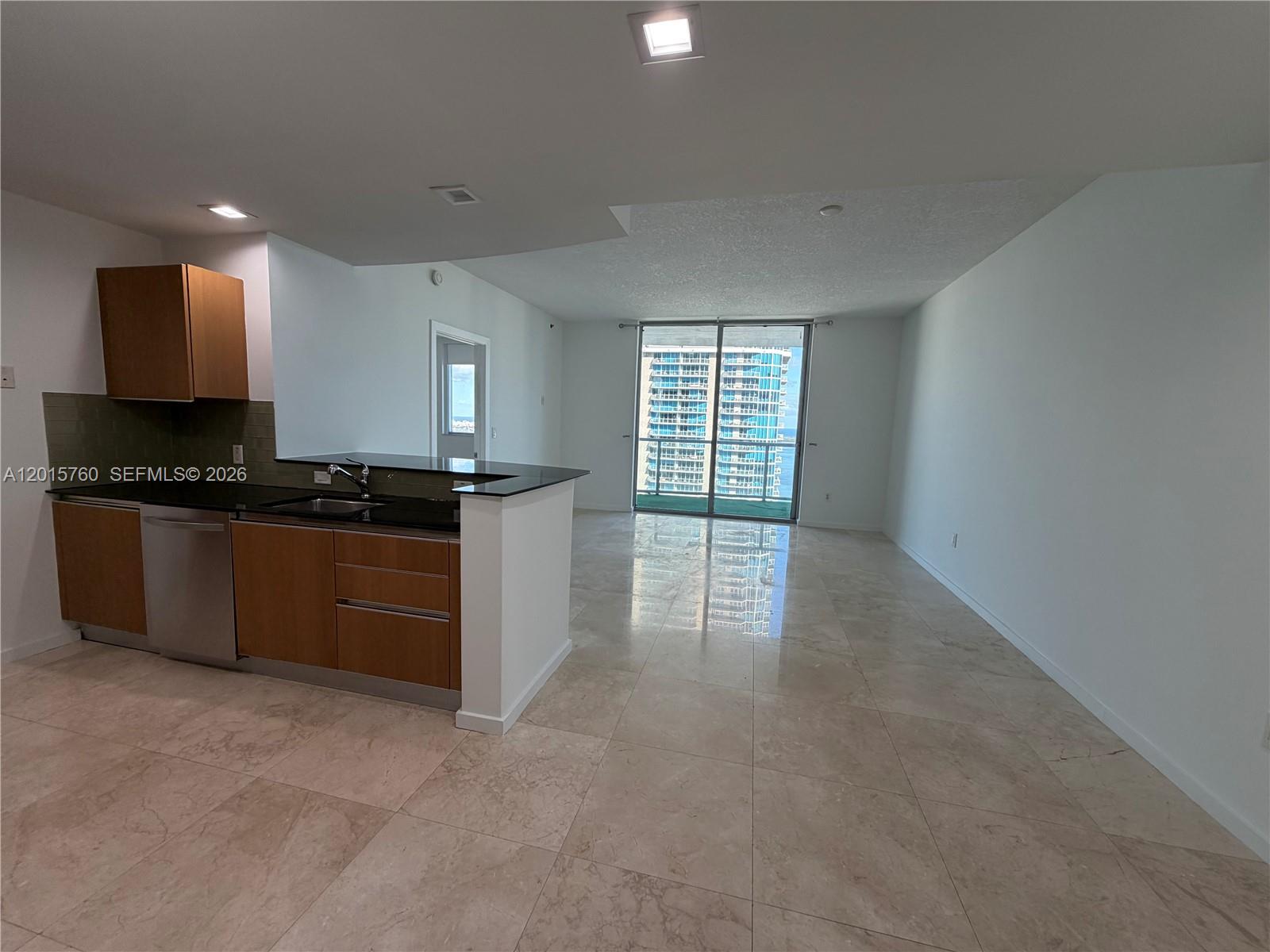 1060 Brickell Ave # 4003