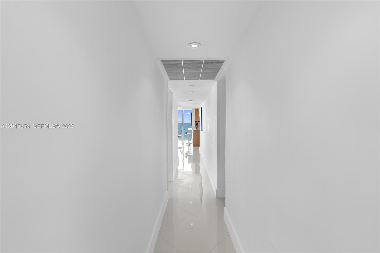 10275 Collins Ave # 509