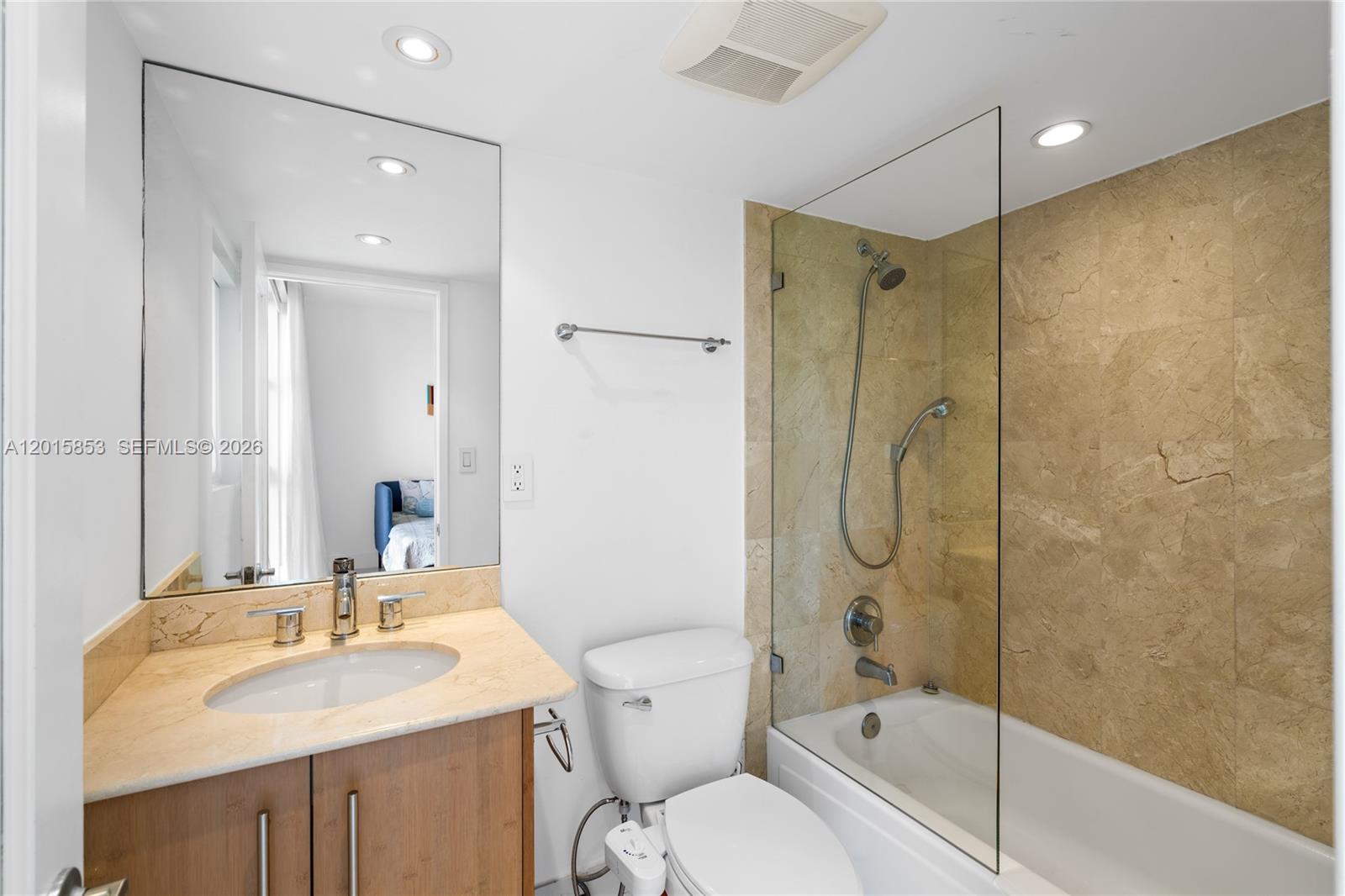10275 Collins Ave # 509