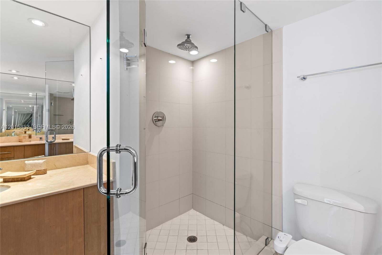10275 Collins Ave # 509