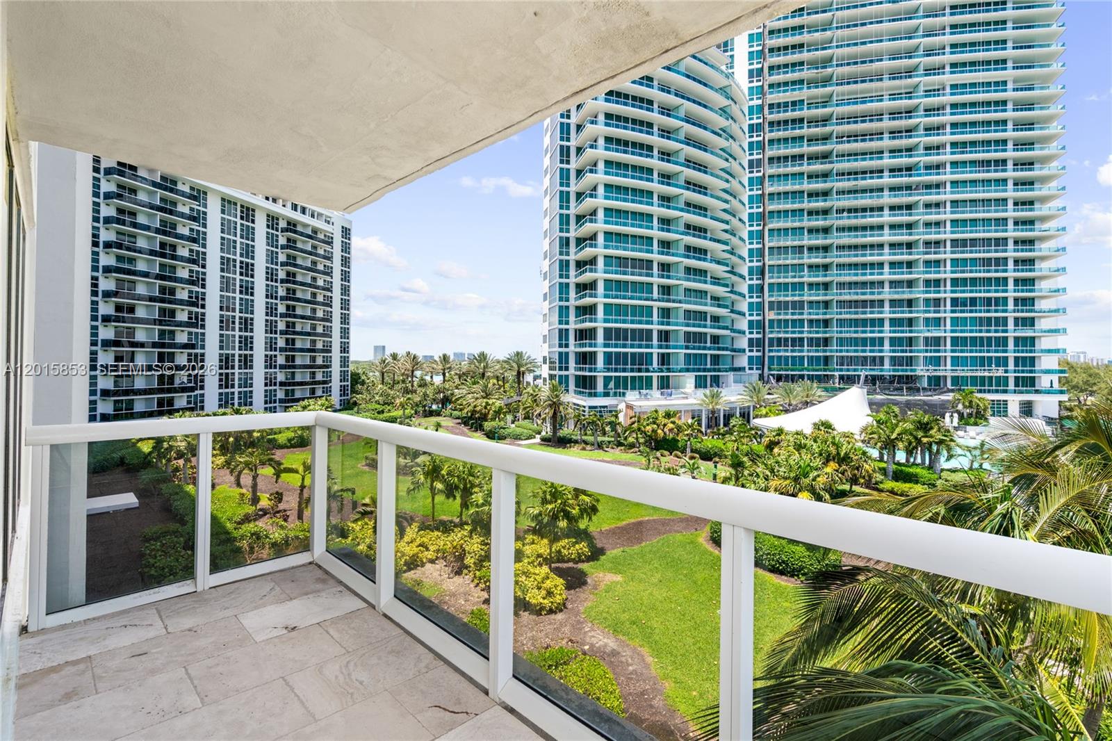10275 Collins Ave # 509