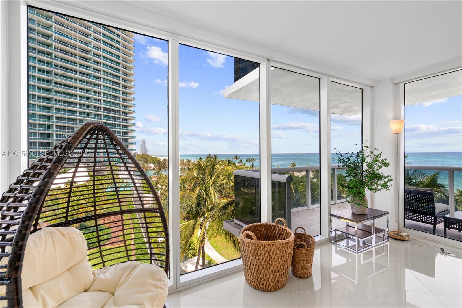 10275 Collins Ave # 509