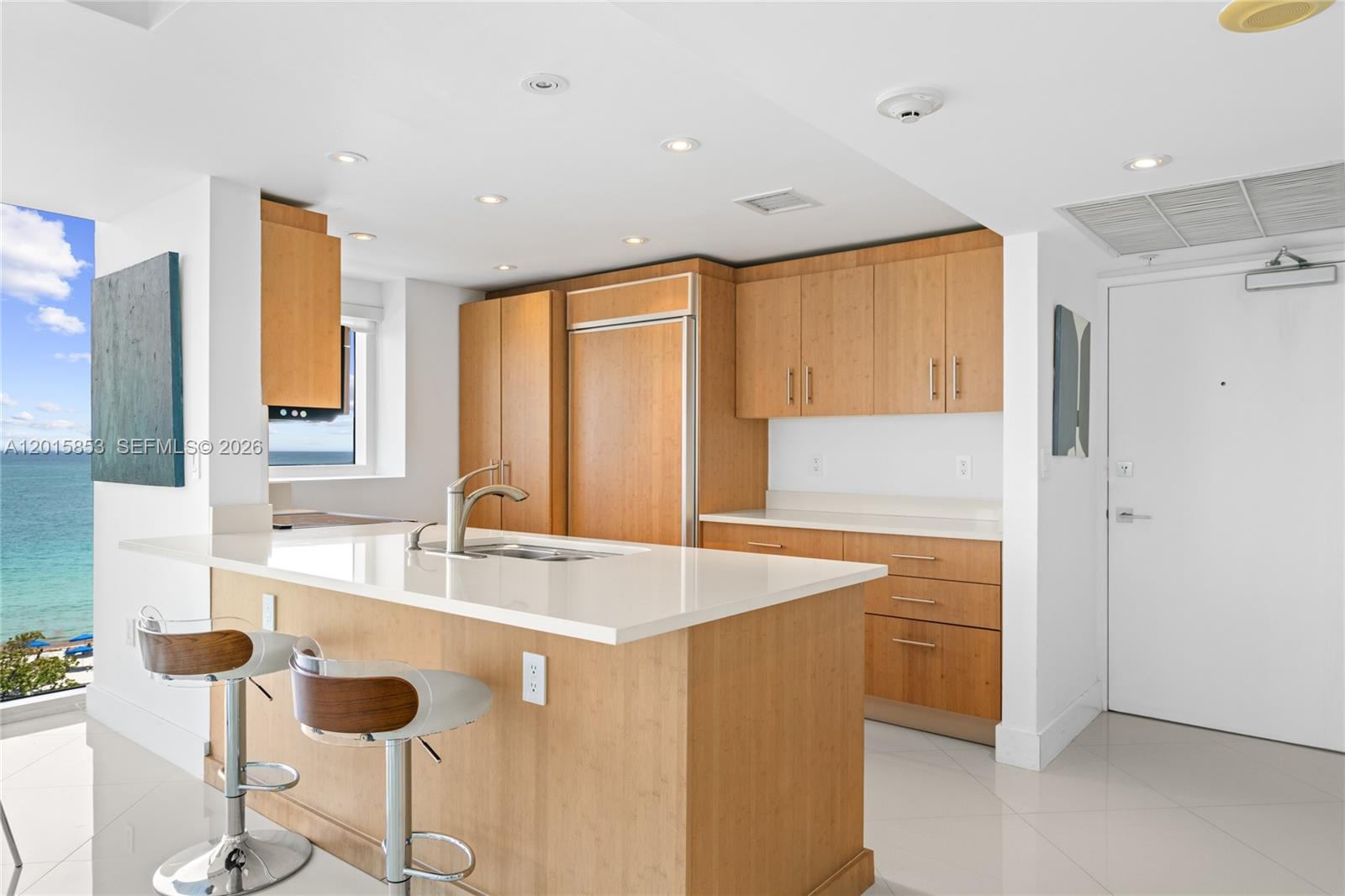 10275 Collins Ave # 509