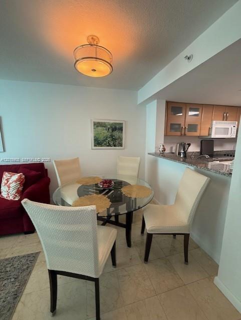 2101 Brickell Ave # 2708