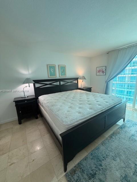 2101 Brickell Ave # 2708