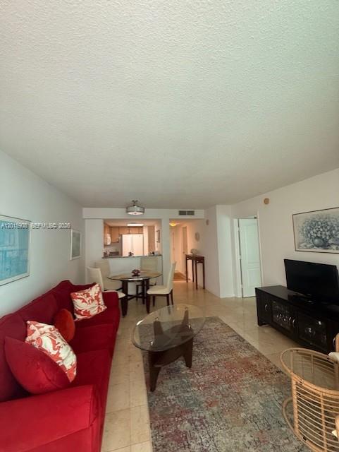 2101 Brickell Ave # 2708