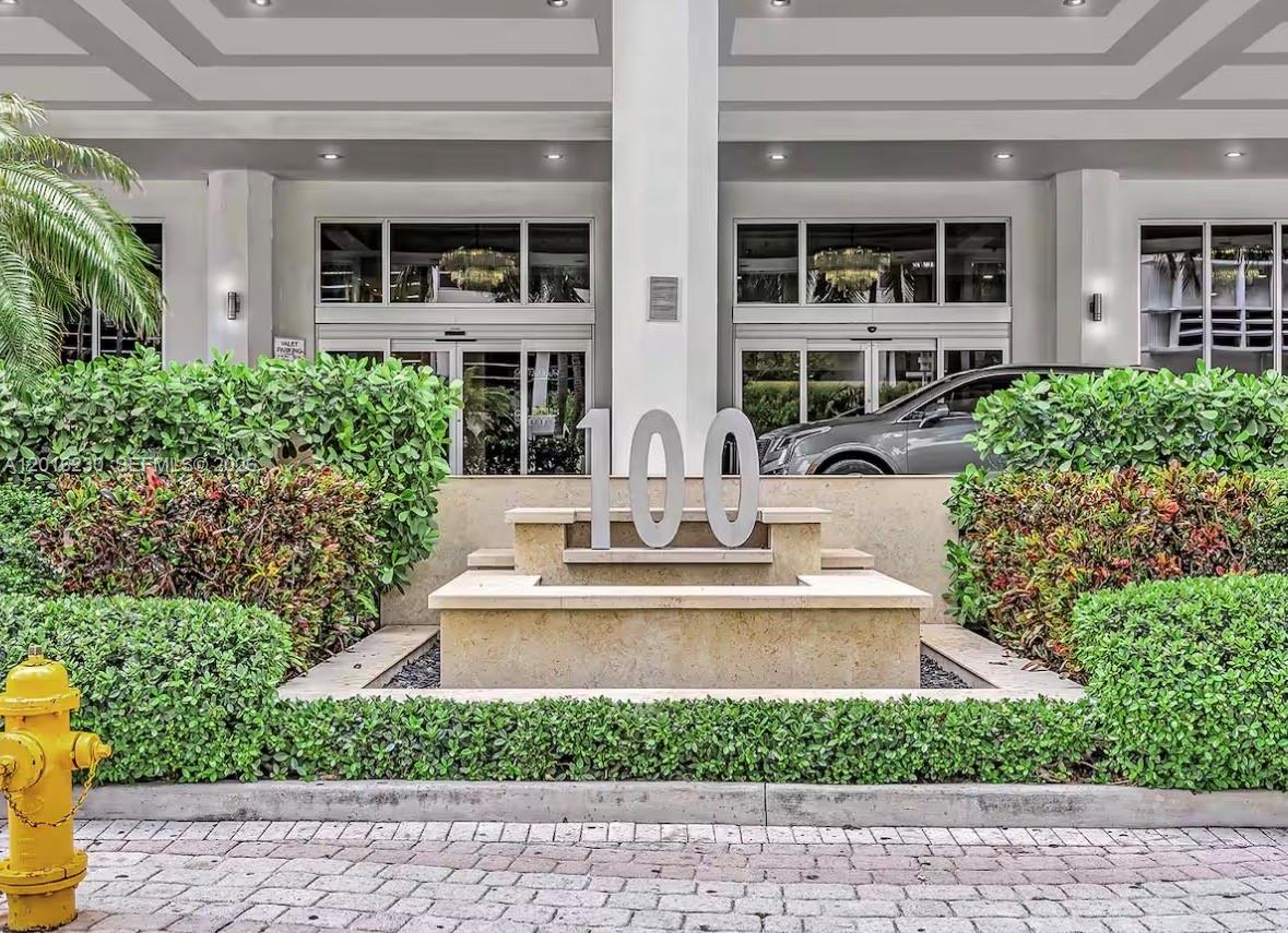100 Lincoln Rd # 1641