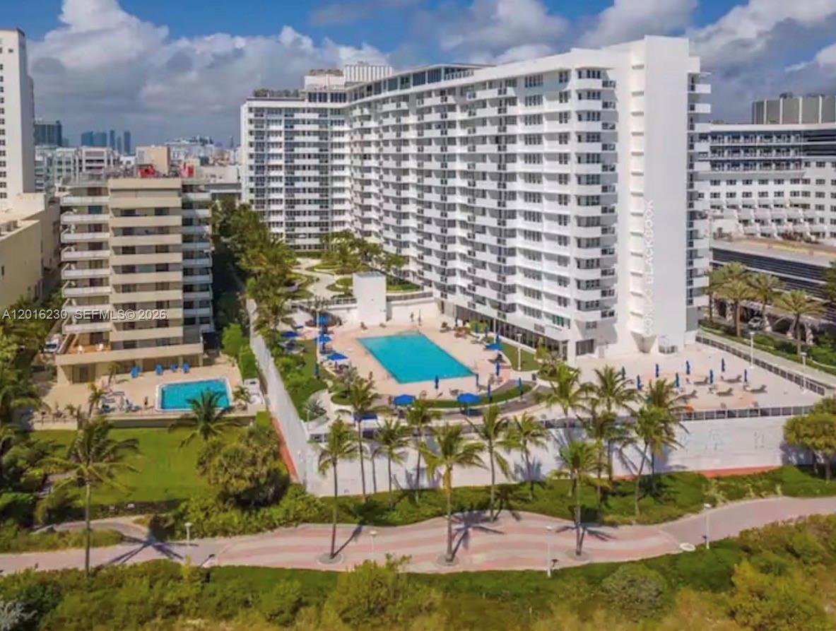 100 Lincoln Rd # 1641