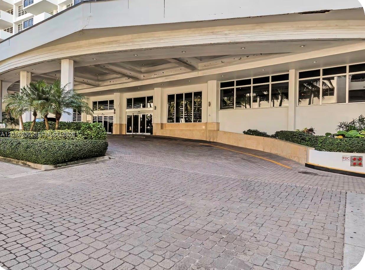 100 Lincoln Rd # 1641
