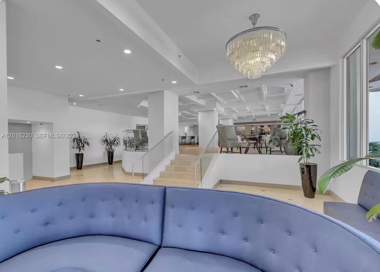100 Lincoln Rd # 1641