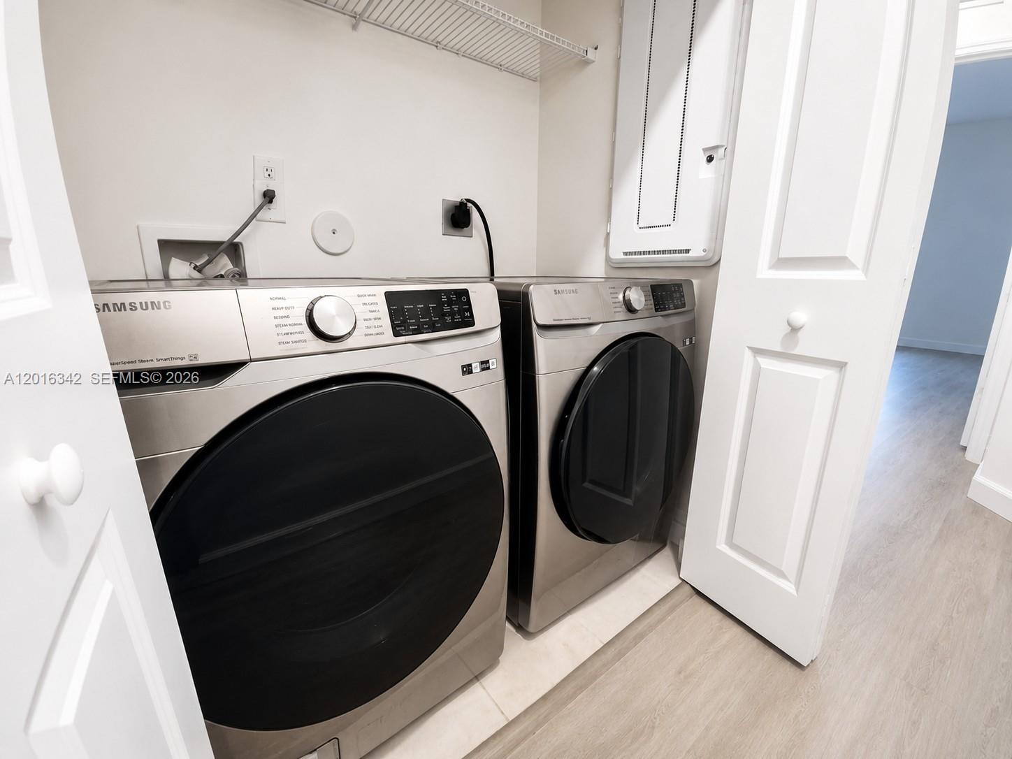 1050 SE 26th Ter Unit: .
