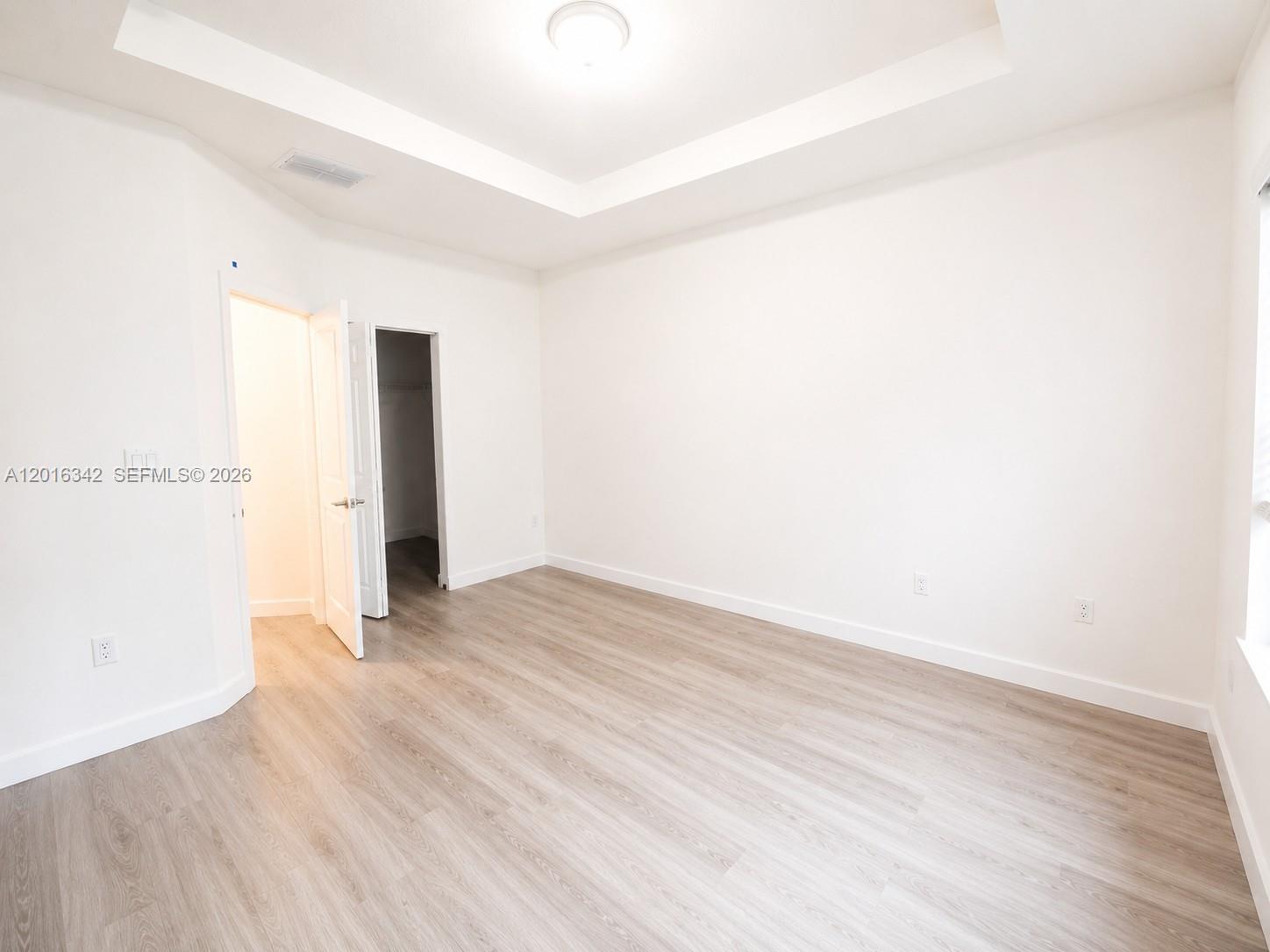 1050 SE 26th Ter Unit: .