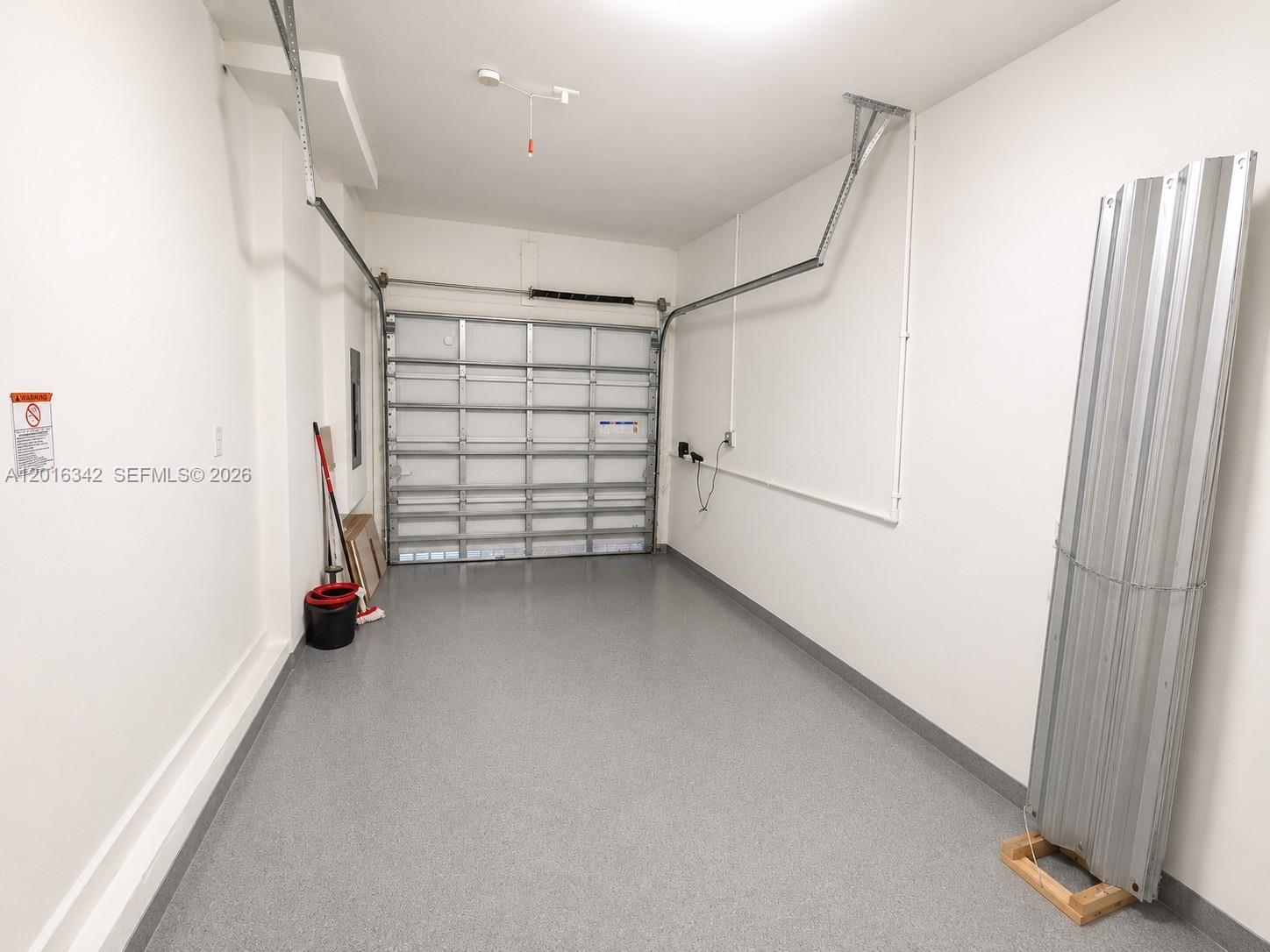 1050 SE 26th Ter Unit: .