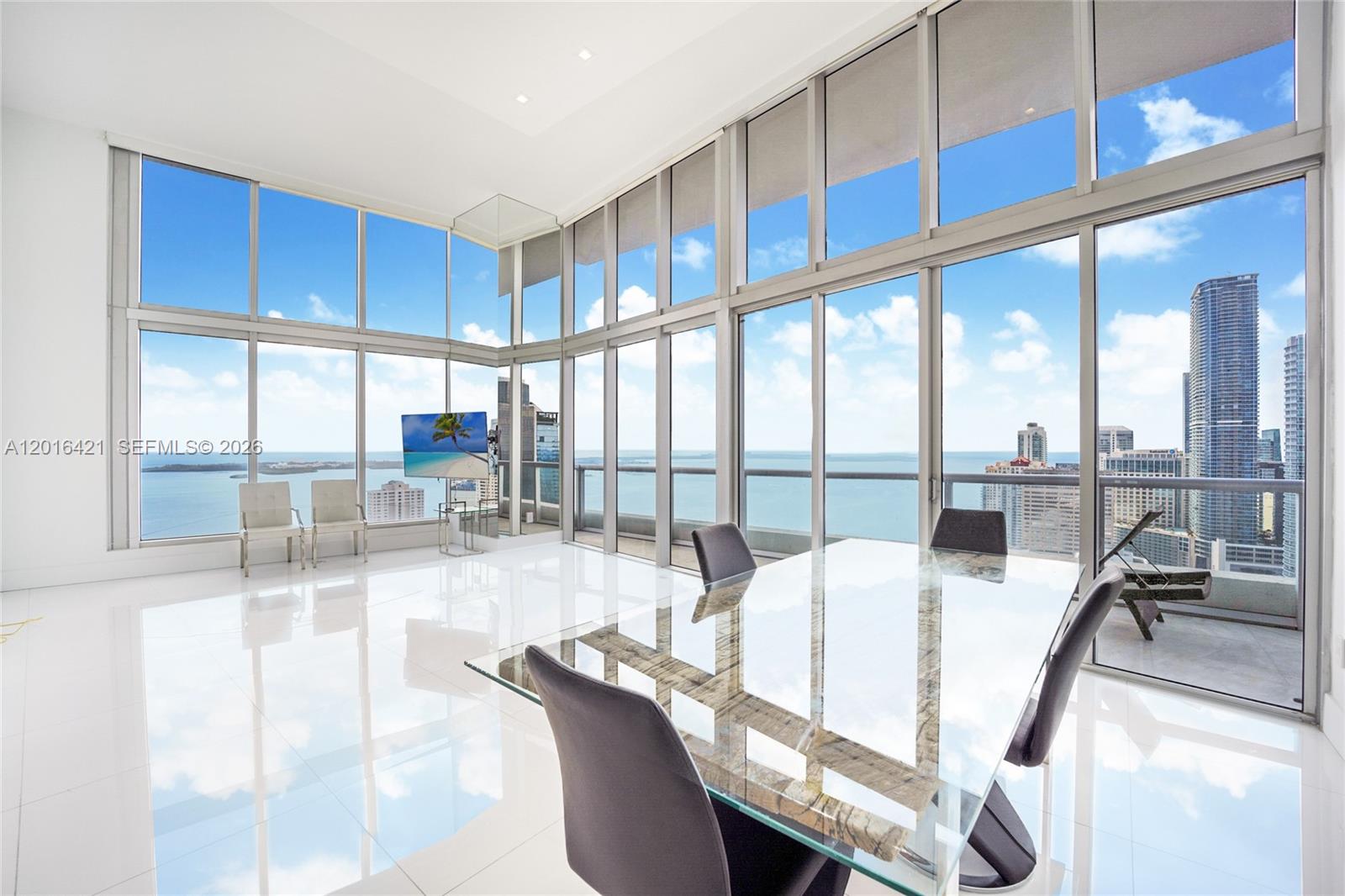495 BRICKELL AVE # 4101