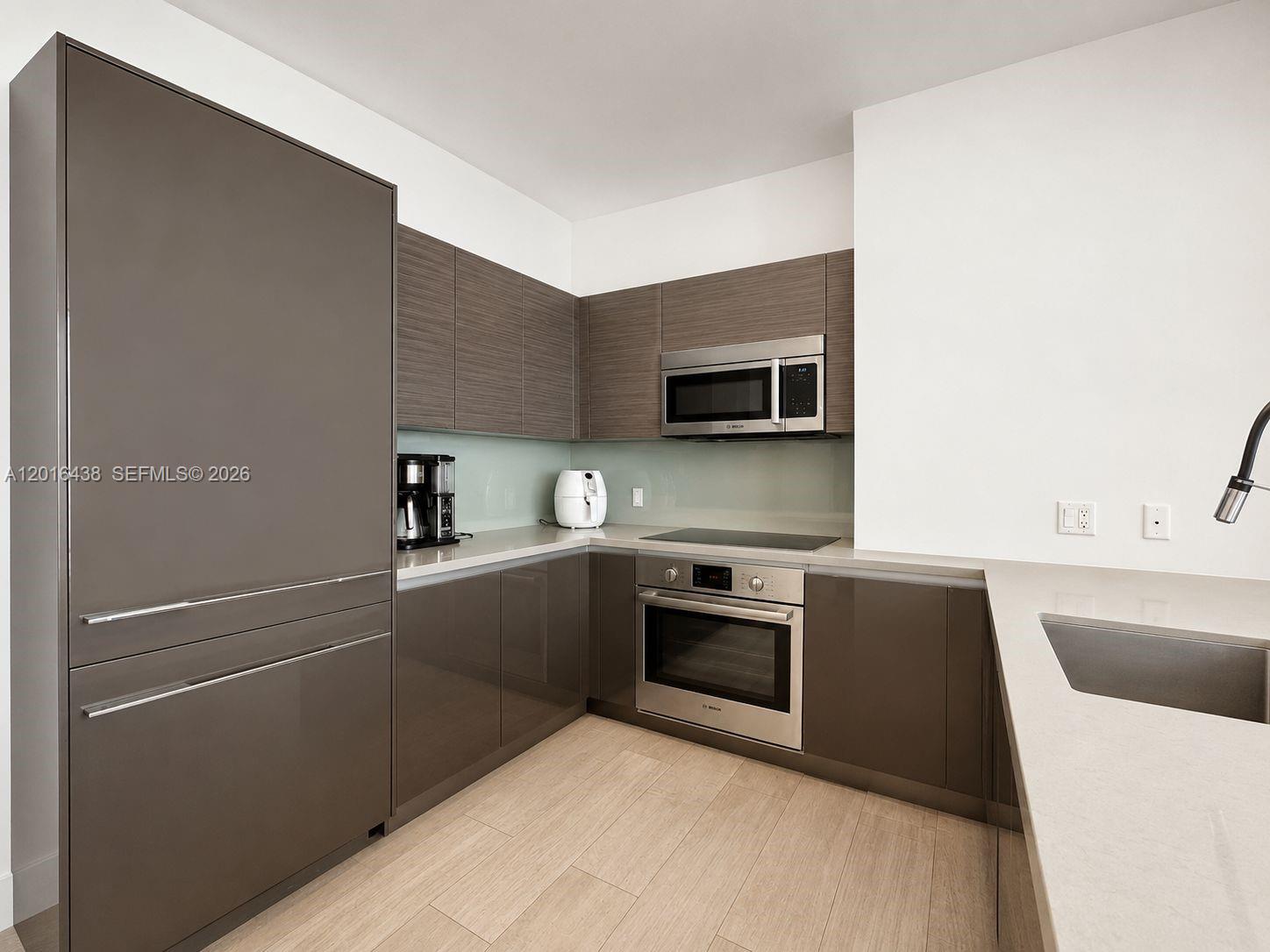 1080 Brickell Ave # 1705