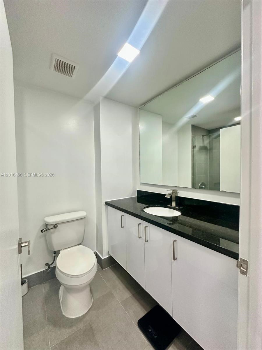 185 SE 14th Ter # 1905
