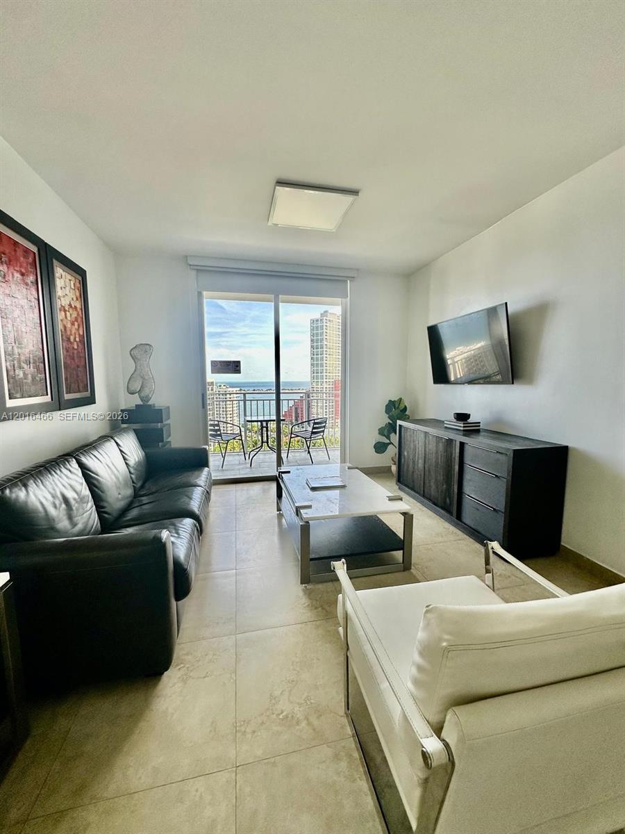 185 SE 14th Ter # 1905