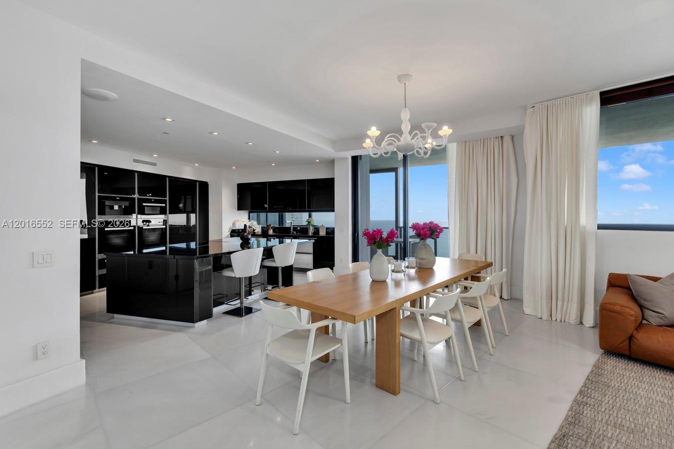 18555 Collins Ave # 4605