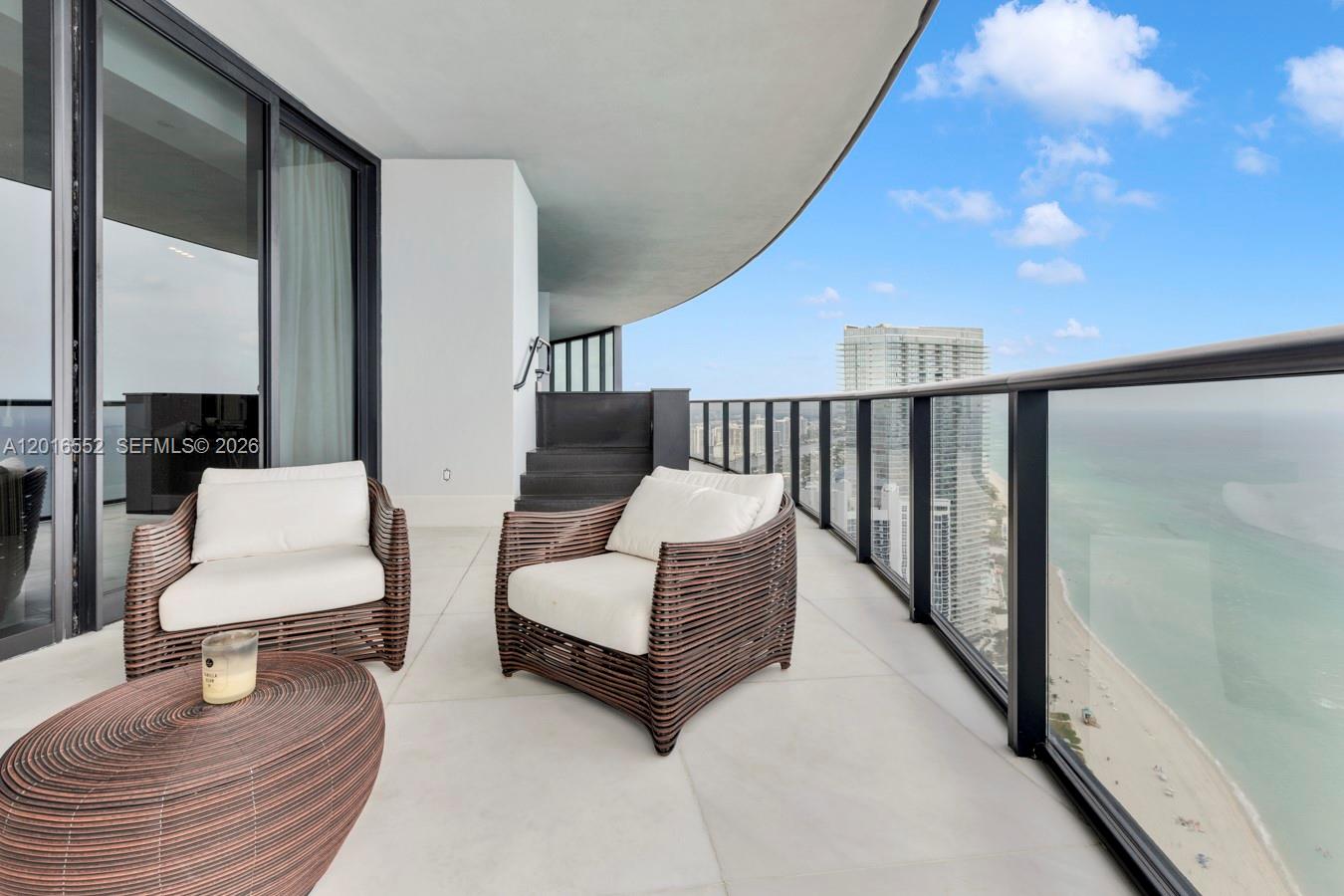 18555 Collins Ave # 4605