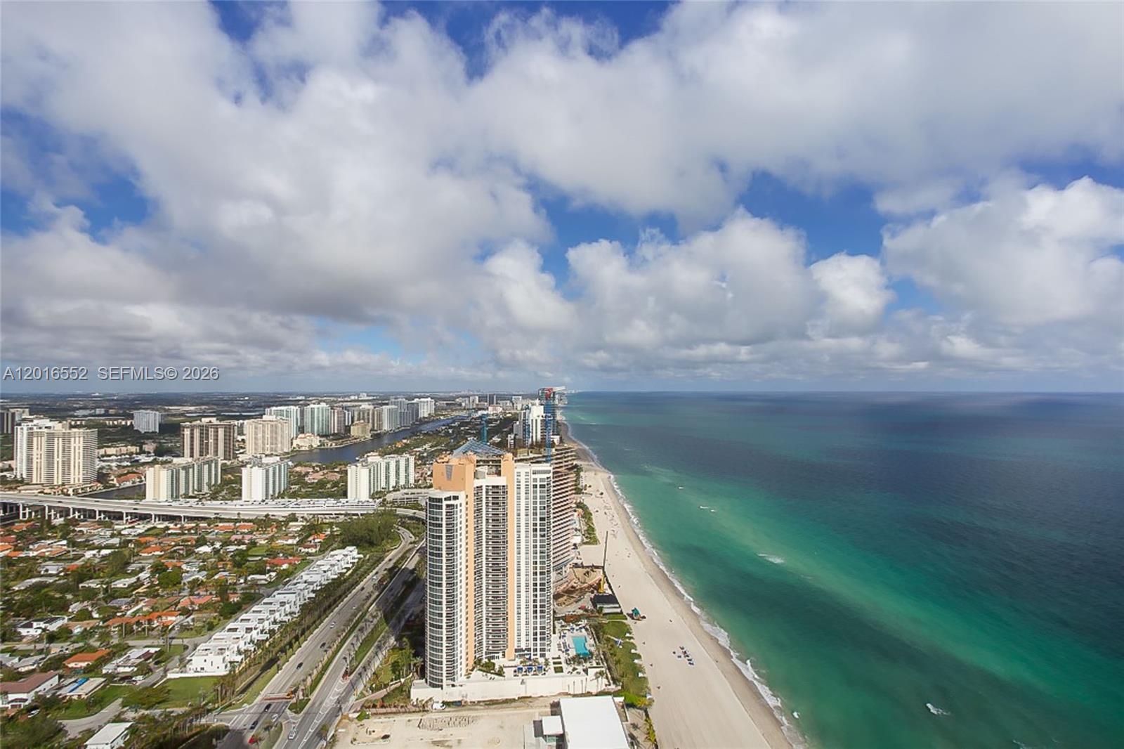 18555 Collins Ave # 4605