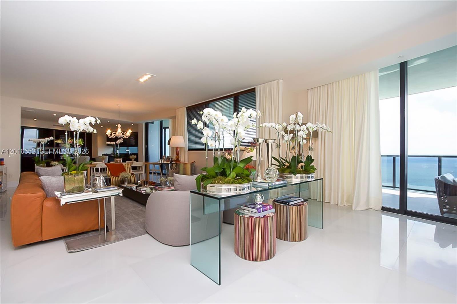 18555 Collins Ave # 4605