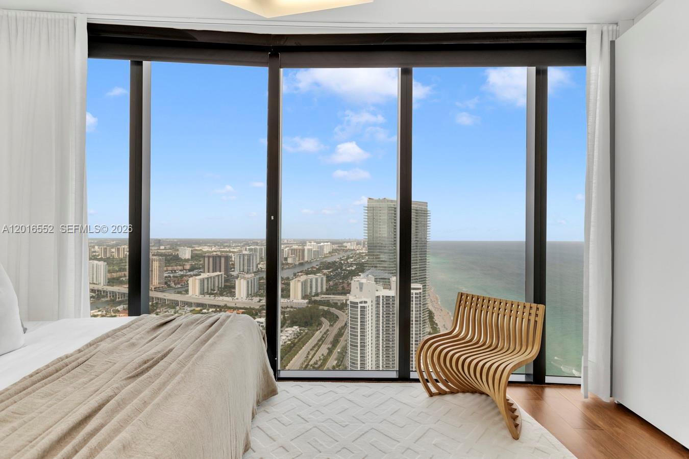 18555 Collins Ave # 4605