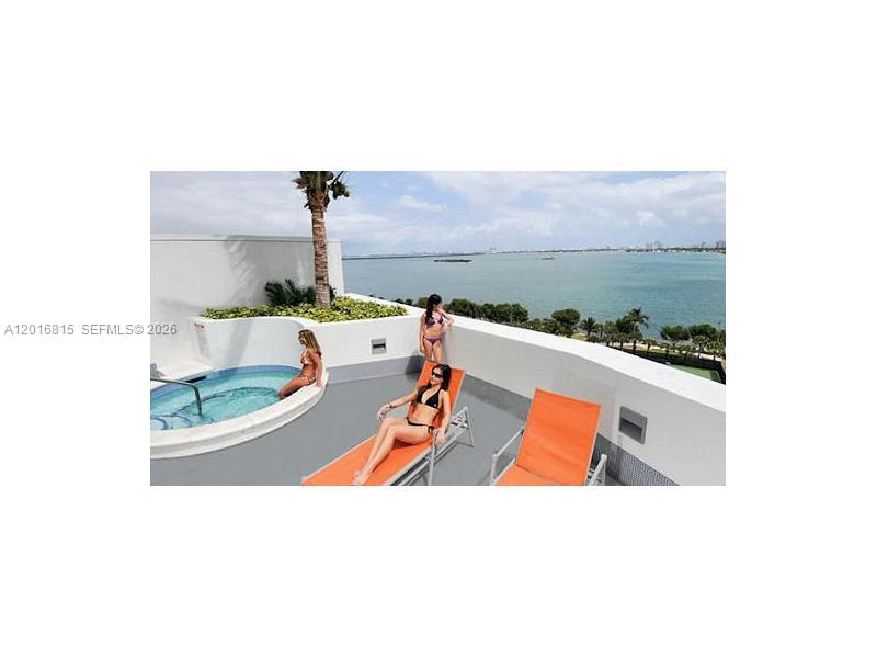 1750 N BAYSHORE DR # 2412