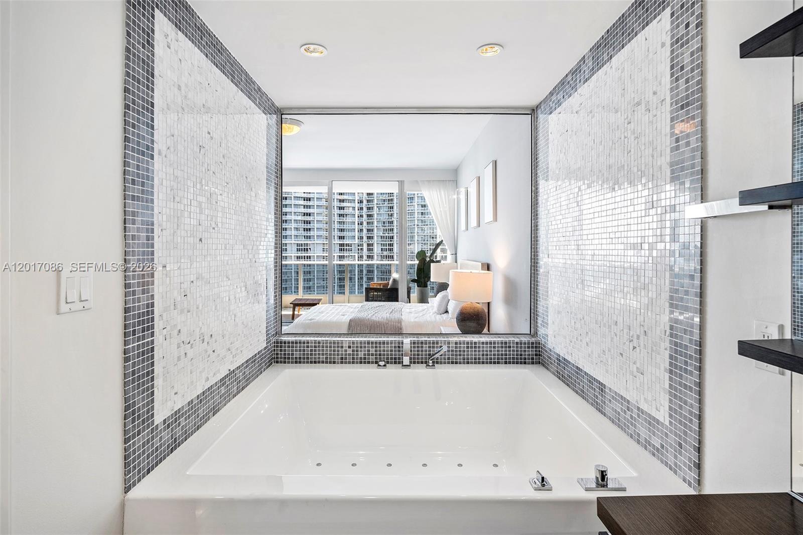 200 Biscayne Boulevard Way # 4308