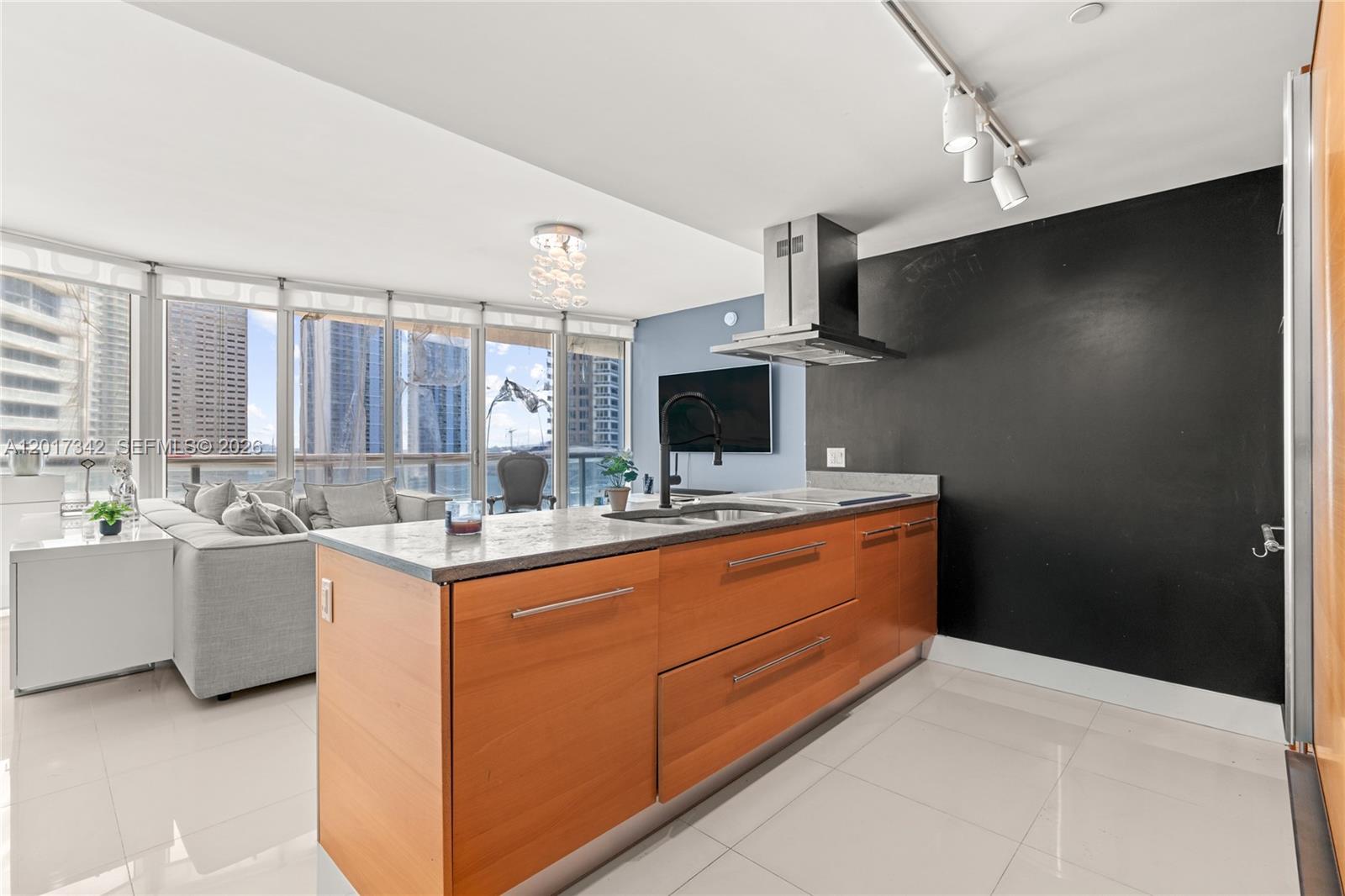 495 Brickell Ave # 1704