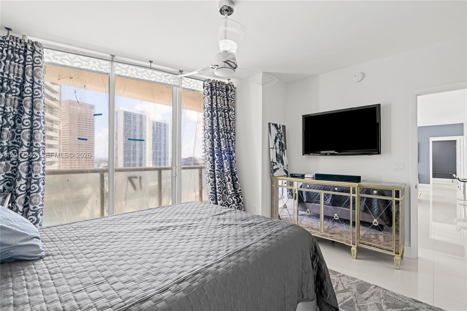 495 Brickell Ave # 1704