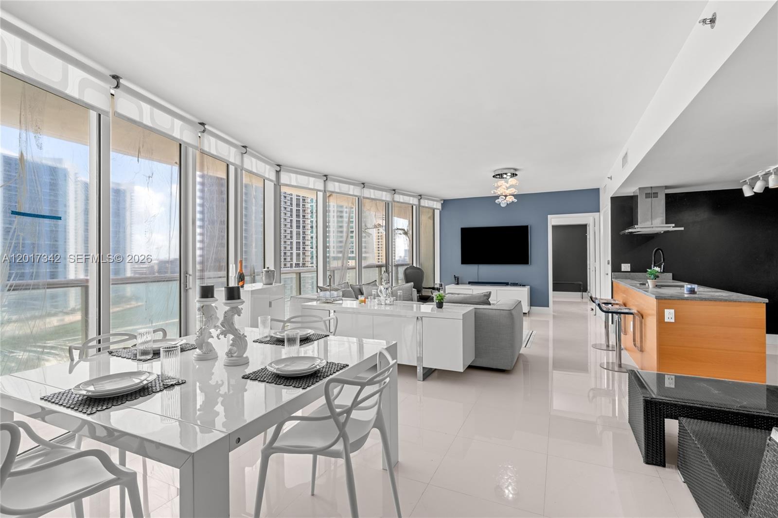 495 Brickell Ave # 1704
