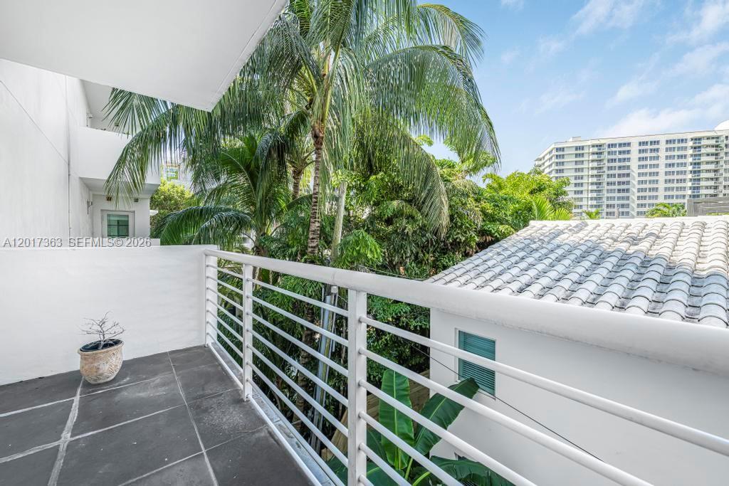 1428 West Ave # 206