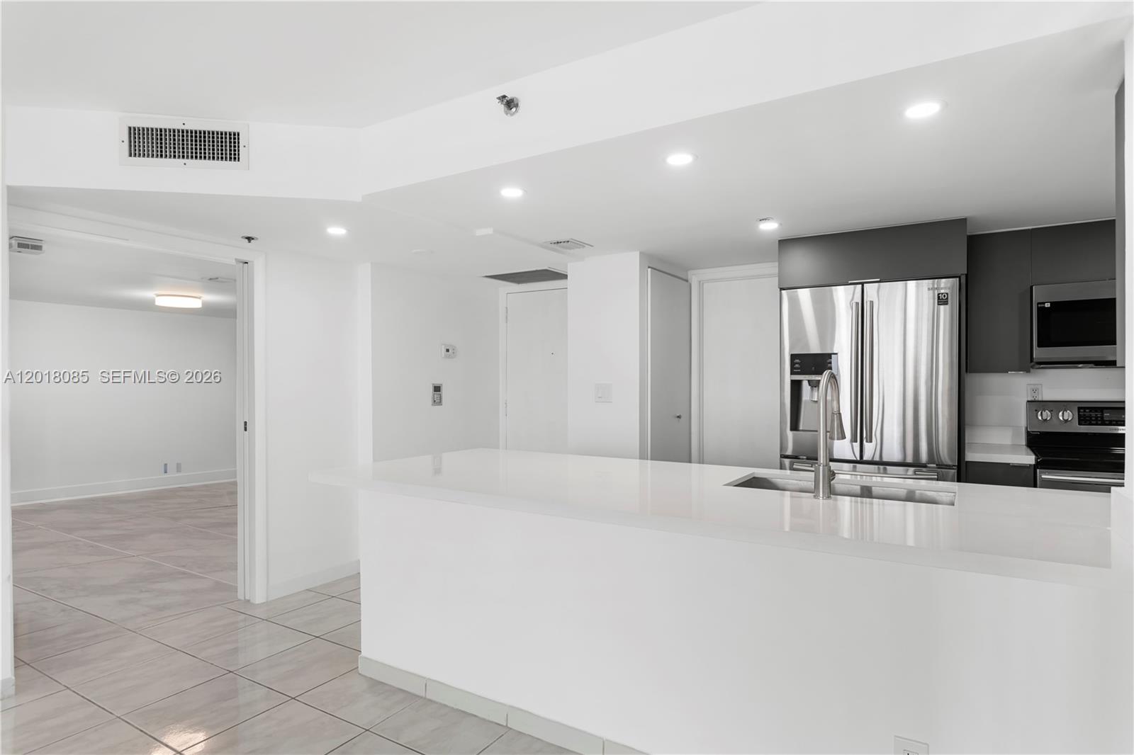 1717 NE Bayshore Dr # 2736 Unit: A-2736