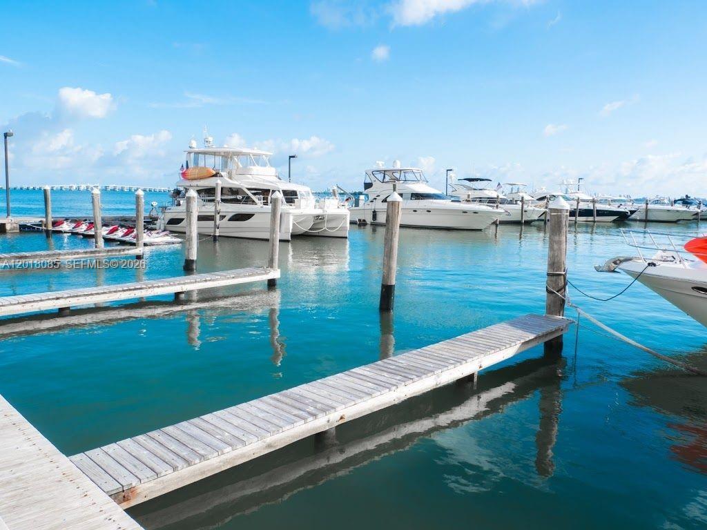 1717 NE Bayshore Dr # 2736 Unit: A-2736