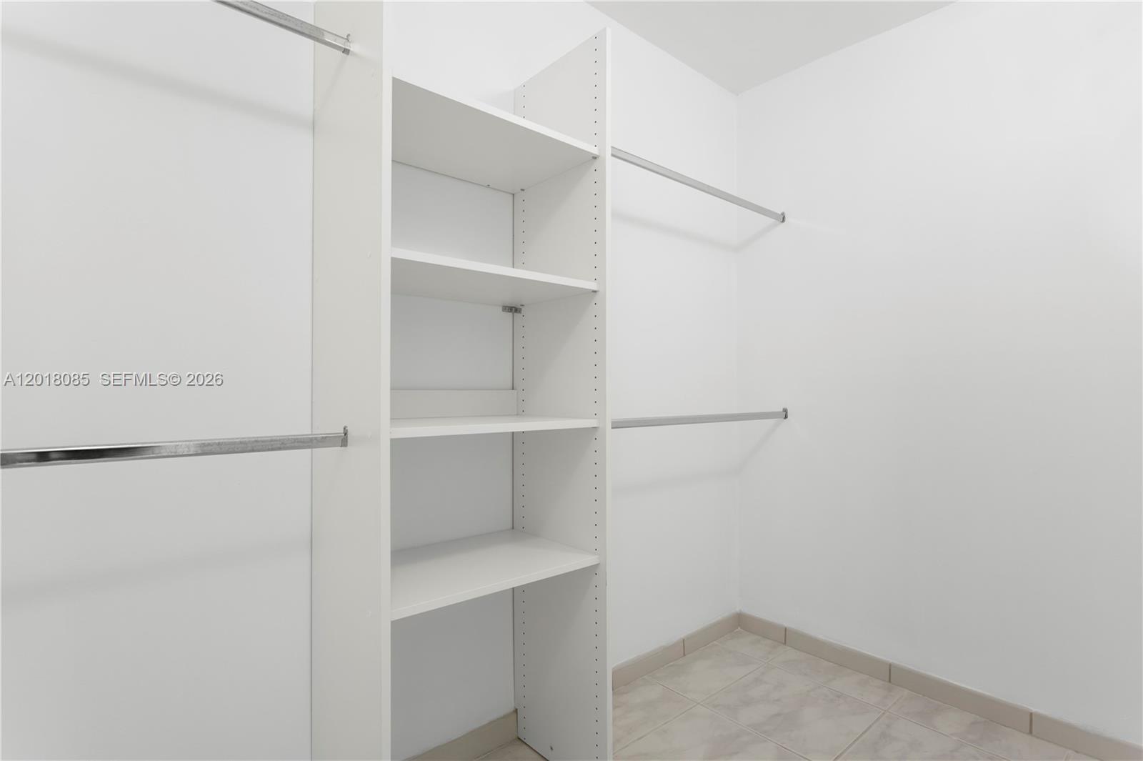 1717 NE Bayshore Dr # 2736 Unit: A-2736