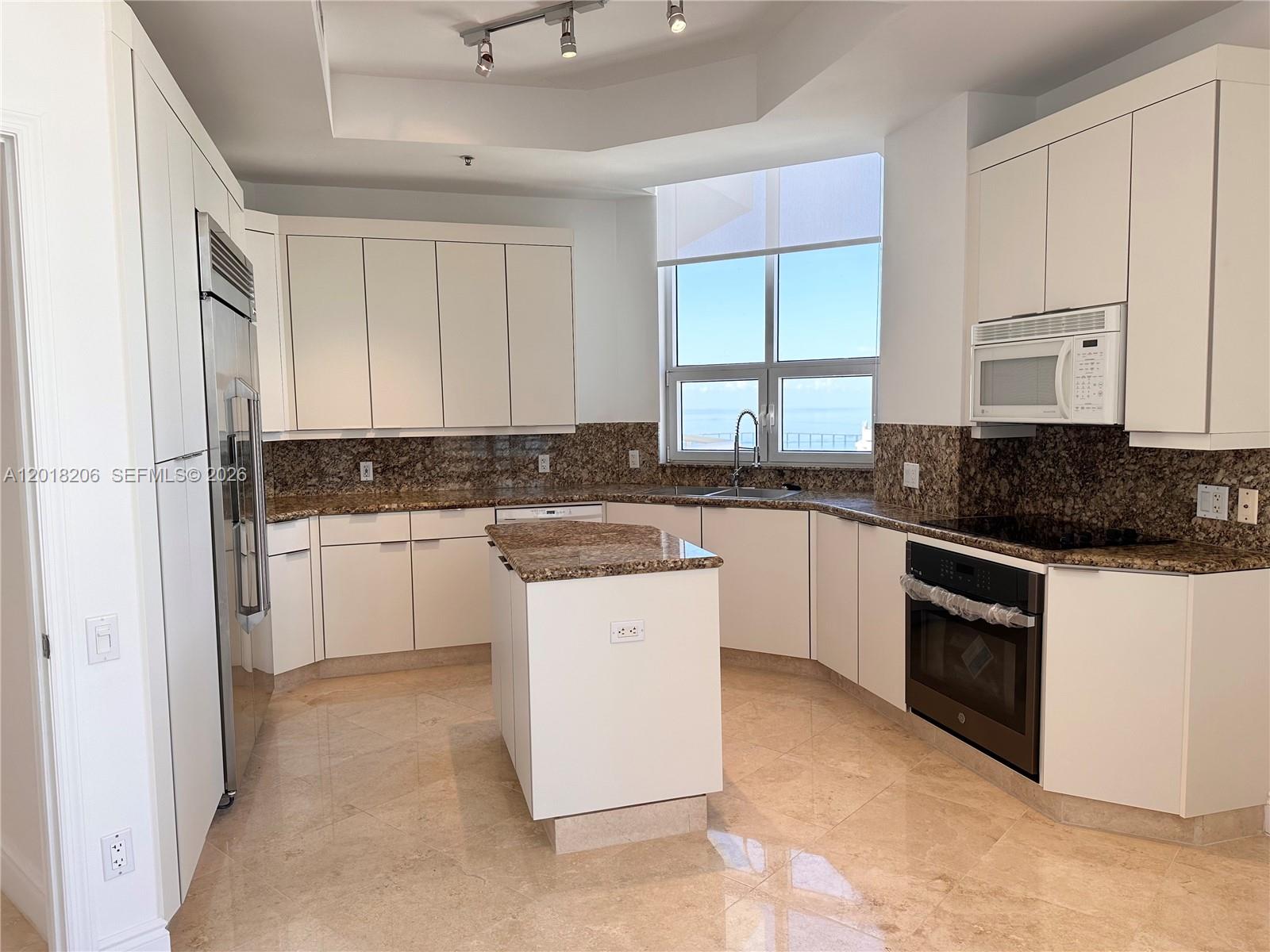 808 Brickell Key Dr # 3608