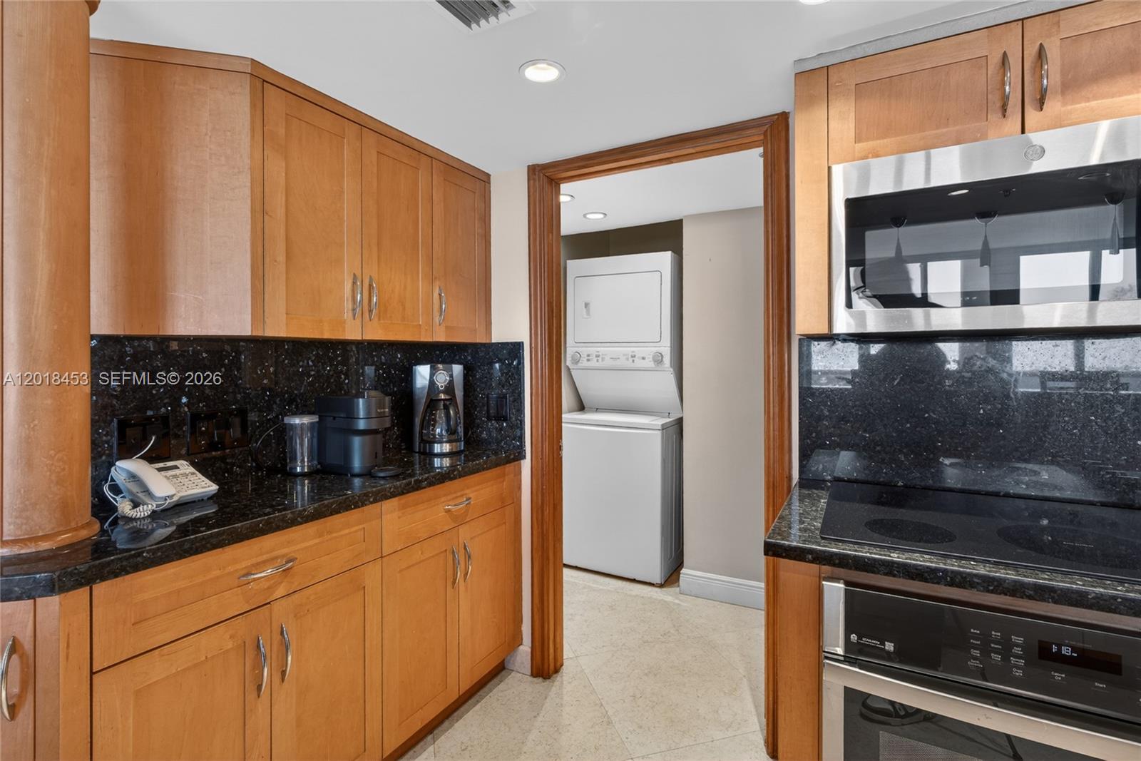 1717 N Bayshore Dr # 3032 Unit: A-3032