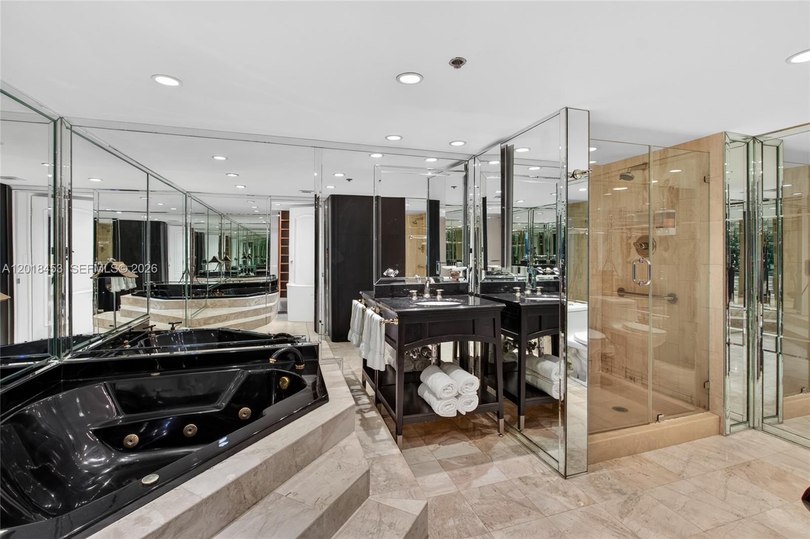 1717 N Bayshore Dr # 3032 Unit: A-3032