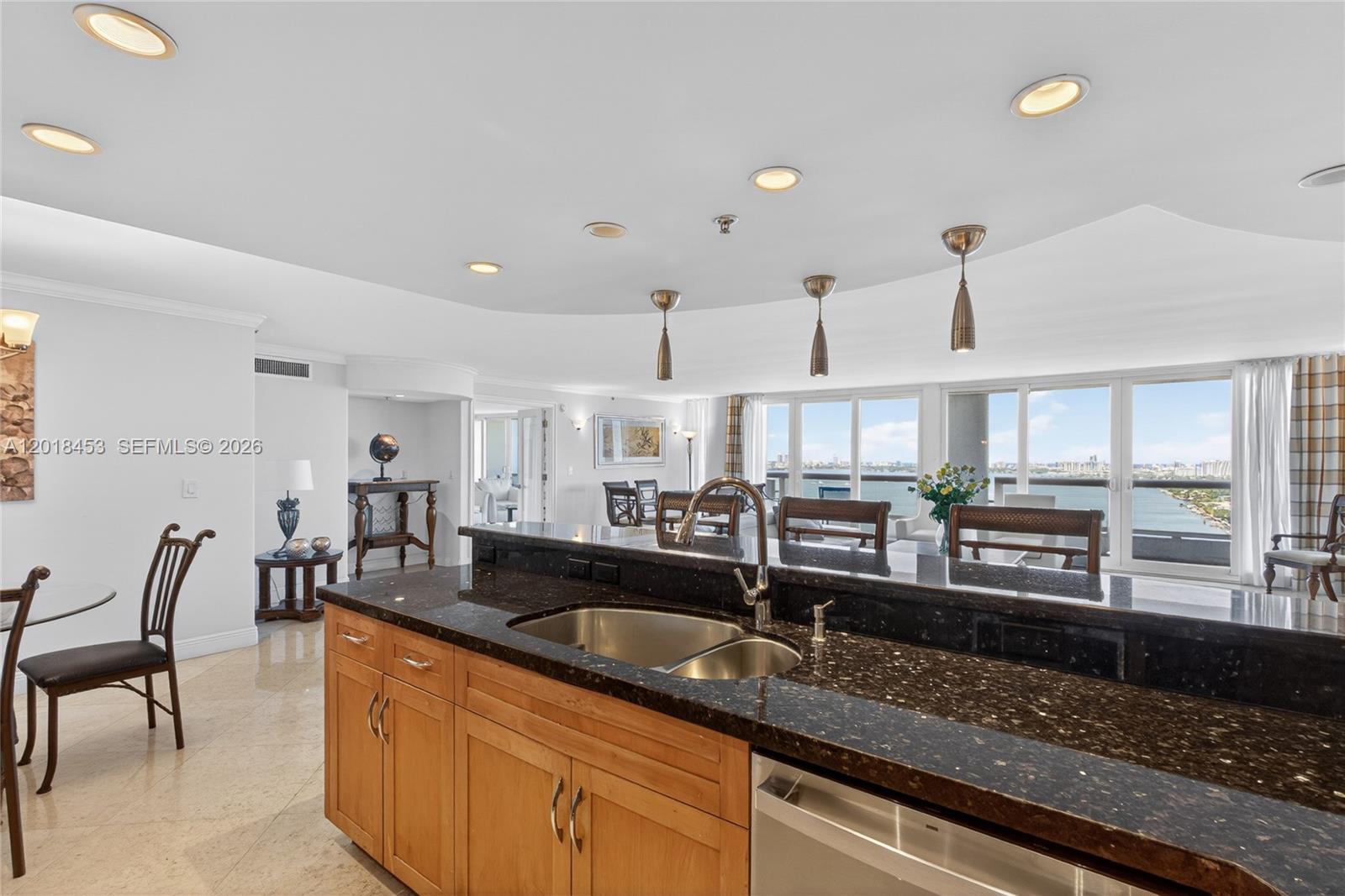 1717 N Bayshore Dr # 3032 Unit: A-3032