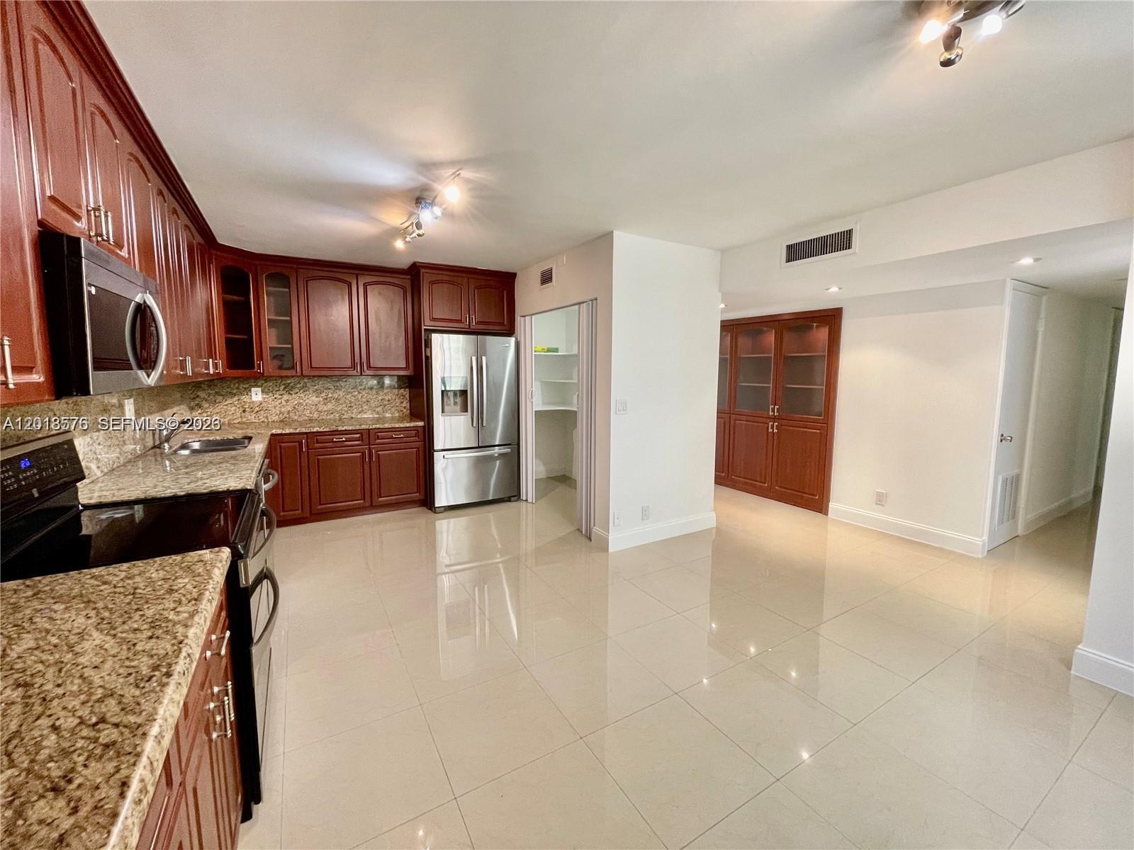 20441 NE 30th Ave # 9 Unit: 122-9