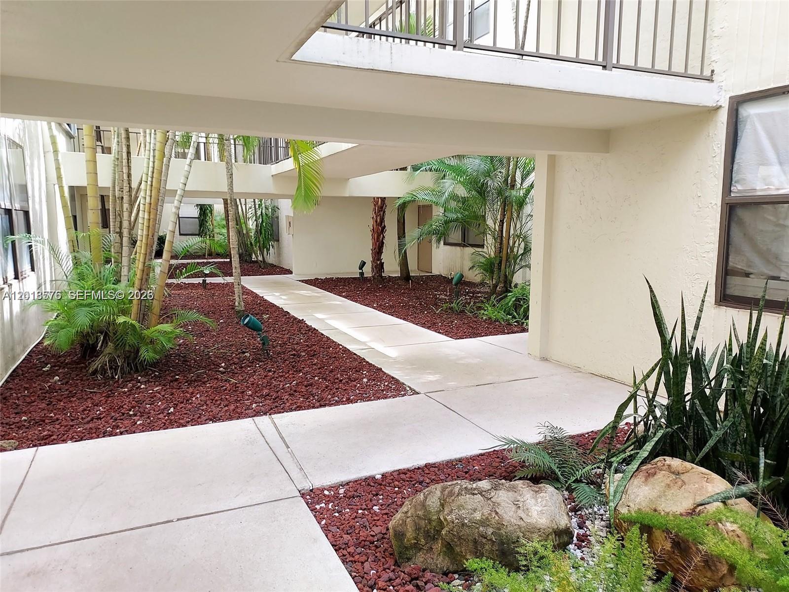 20441 NE 30th Ave # 9 Unit: 122-9